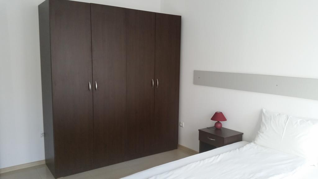 4U Apartment 布尔加斯 外观 照片